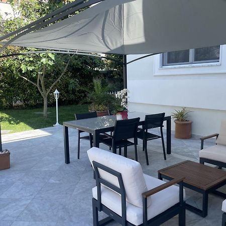 Villa Bianca A Few Steps By The Sea With Exclusive Garden & Jacuzzi ลีวอร์โน ภายนอก รูปภาพ